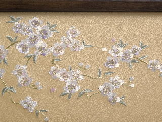 桐枠桜刺繍屏風