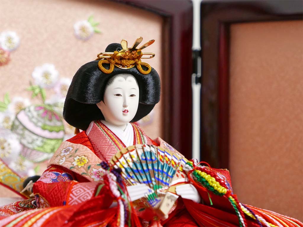 古典花柄の赤と紺の雛人形桜木花梨塗り収納三段飾り