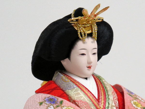 伝統的な有職文様衣装雛の収納式コンパクト三段五人飾りの通販～選ばれるお店の雛人形