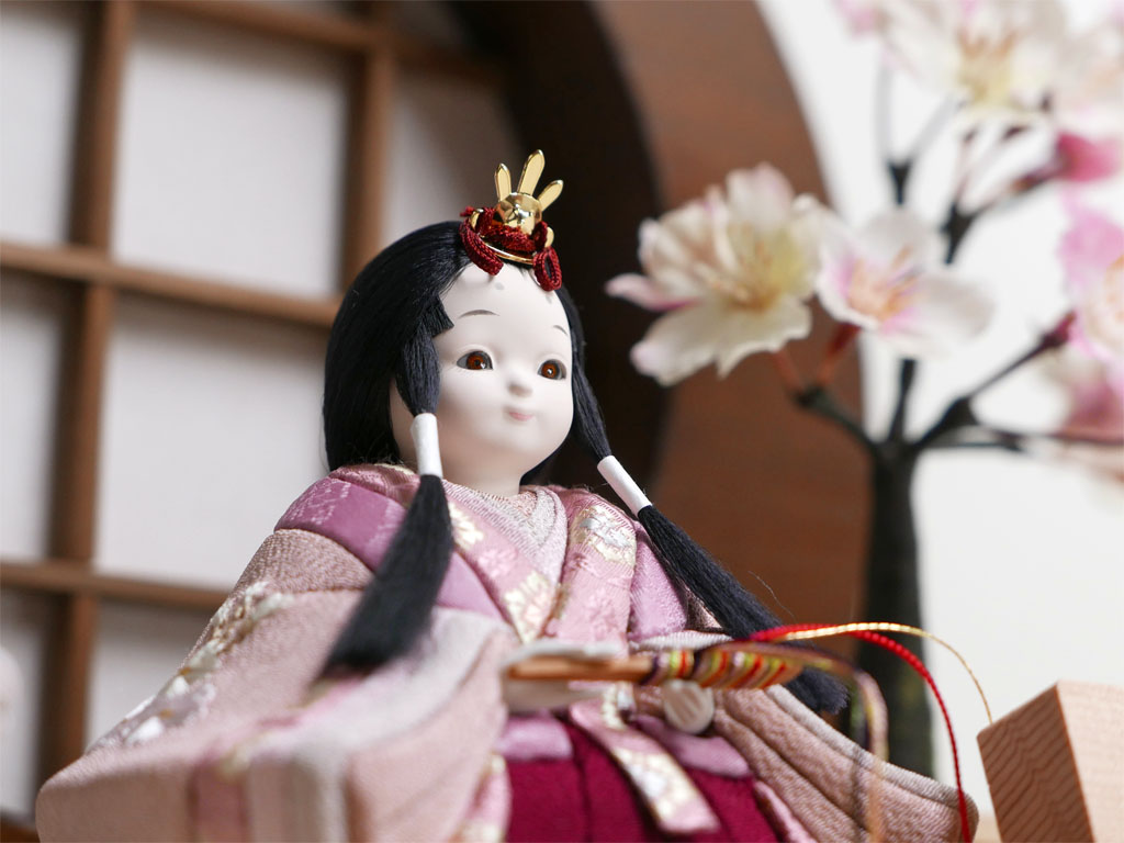 おさな童顔がかわいい桜刺繍薄梅紫灰緑衣装木目込み人形大木書院小桜飾り