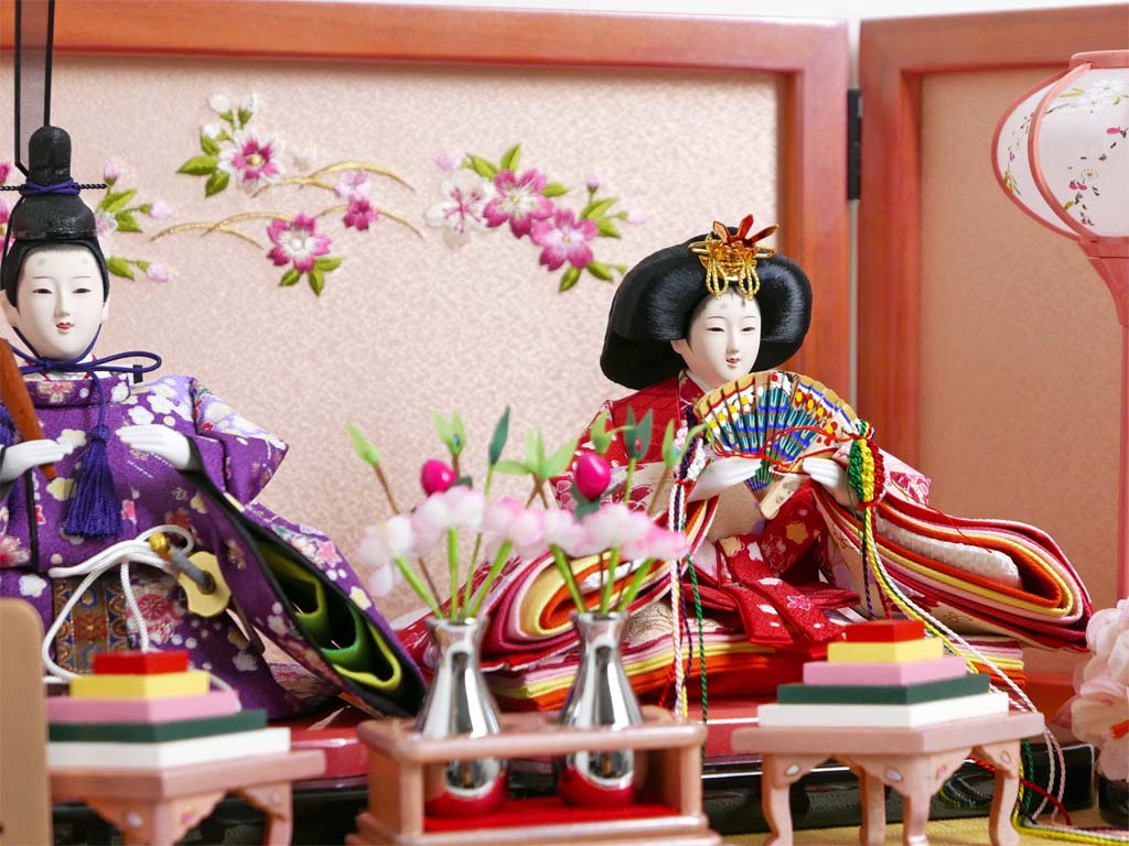 鮮やかな赤い友禅衣装雛人形桜花刺繍パールローズピンク収納飾り