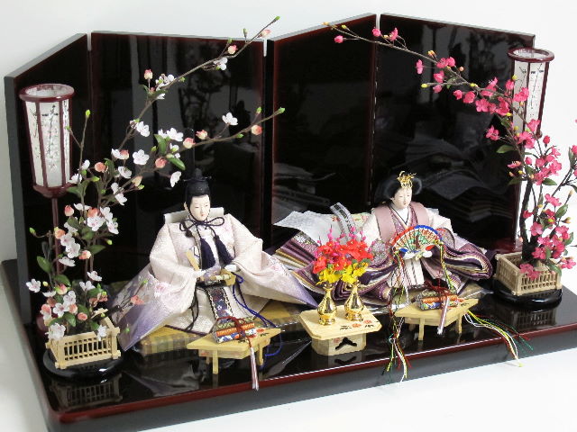上品な紫のグラデーションと桜の刺繍が特徴の雛人形親王飾りの通販～選ばれるお店の雛人形
