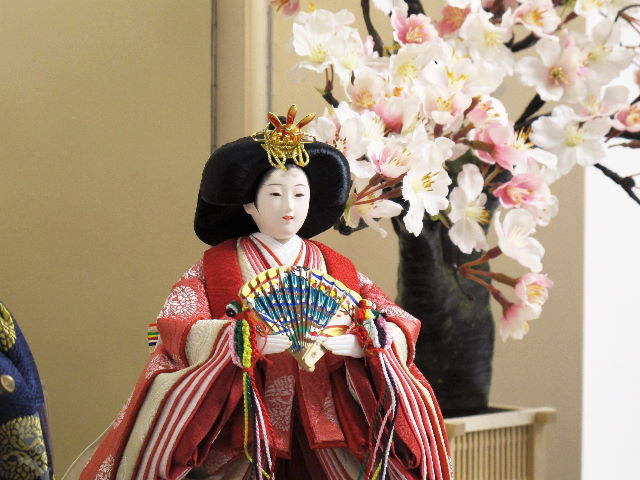 立ち雛明木目屏風大桜創作飾りの通販～選ばれるお店の雛人形