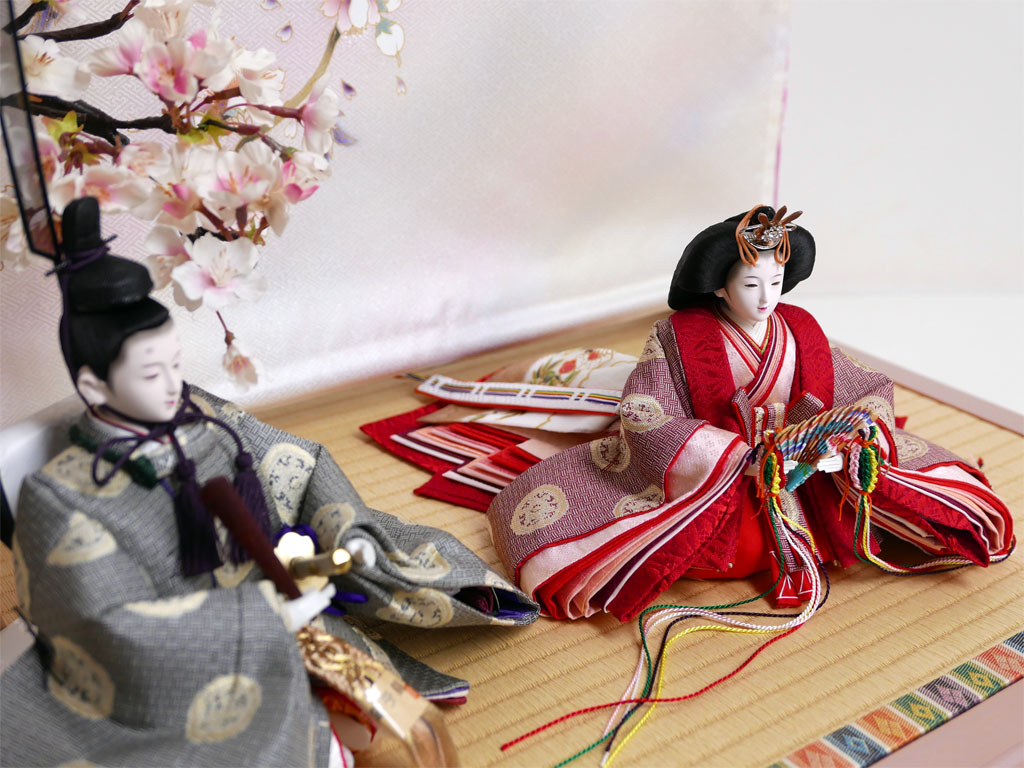 横山一彦作 龍村美術織物糸屋輪宝手衣装雛人形大桜几帳親王飾り
